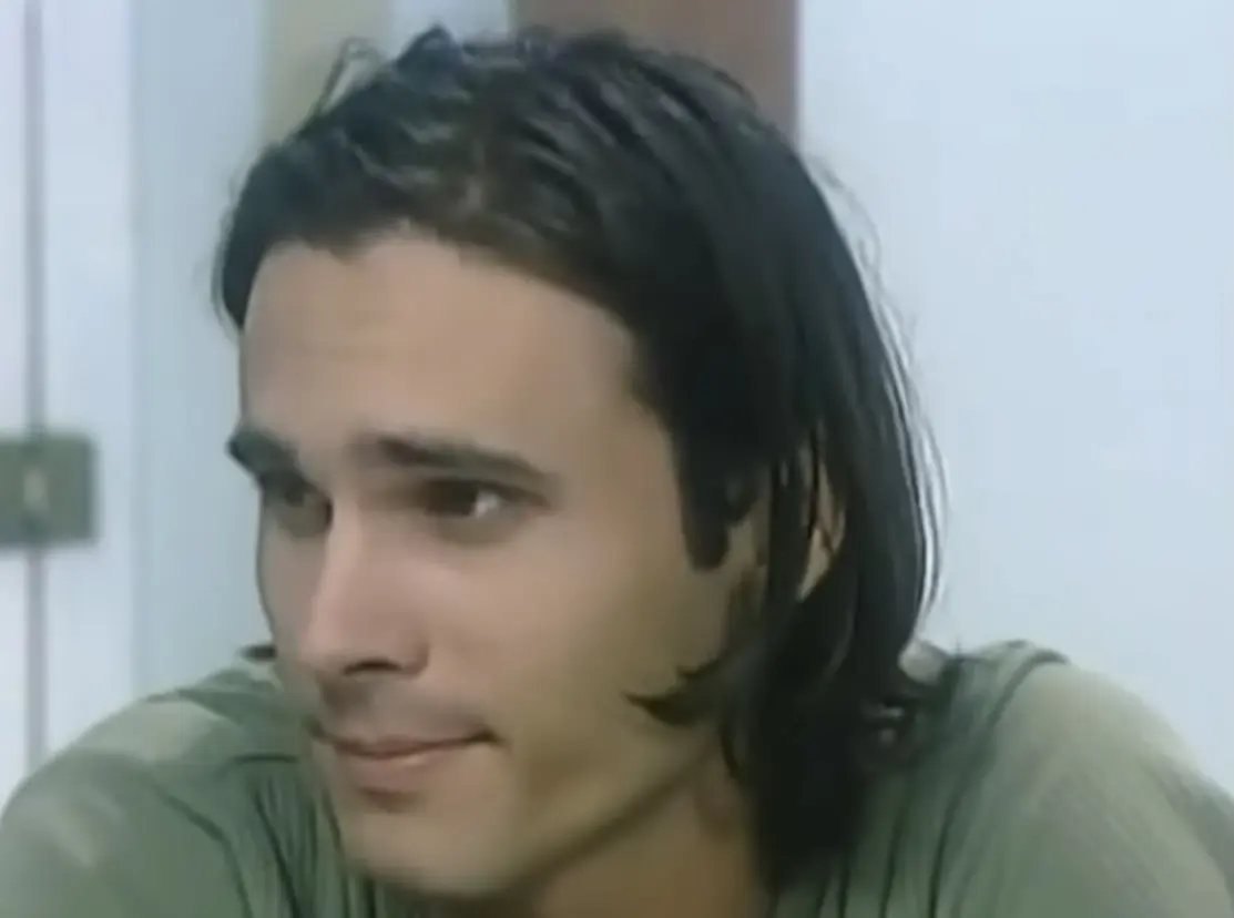 Alain Chaviano como Manuel en El balcón de los helechos