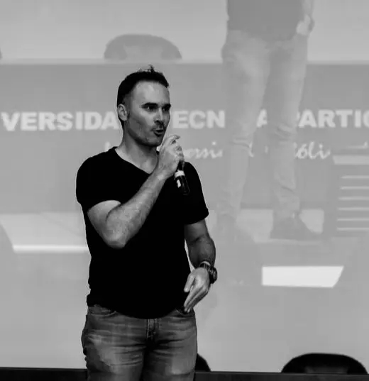 Conferencias y formación — Alain Chaviano